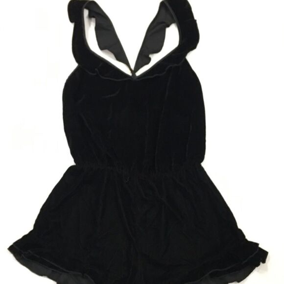 Victoria’s Secret velvet ruffle romper black XS - Picture 5 of 5